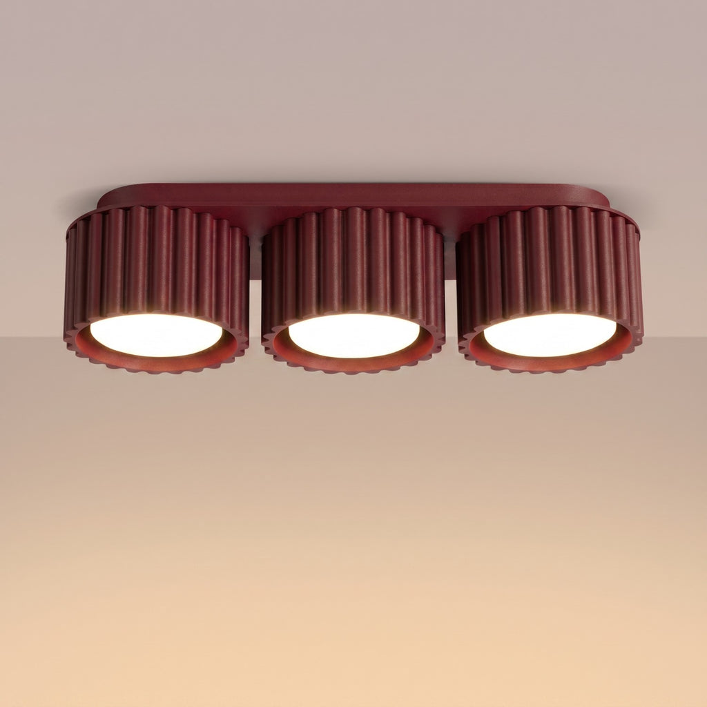 Plafonnier Aura 3 aluminium bordeaux GX53 vue de trois quarts