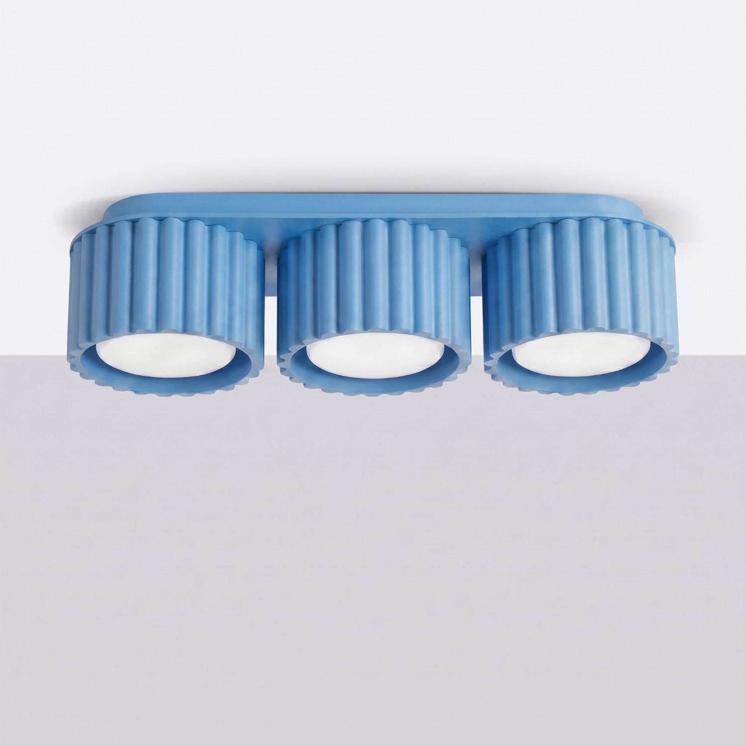 Plafonnier Aura 3 aluminium bleu clair GX53 vue de profil