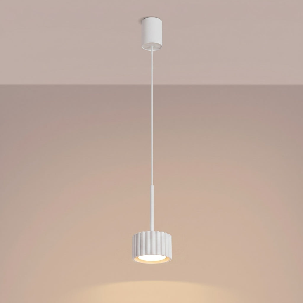 Suspension Aura 1 lumière aluminium blanc GX53 vue de trois quarts