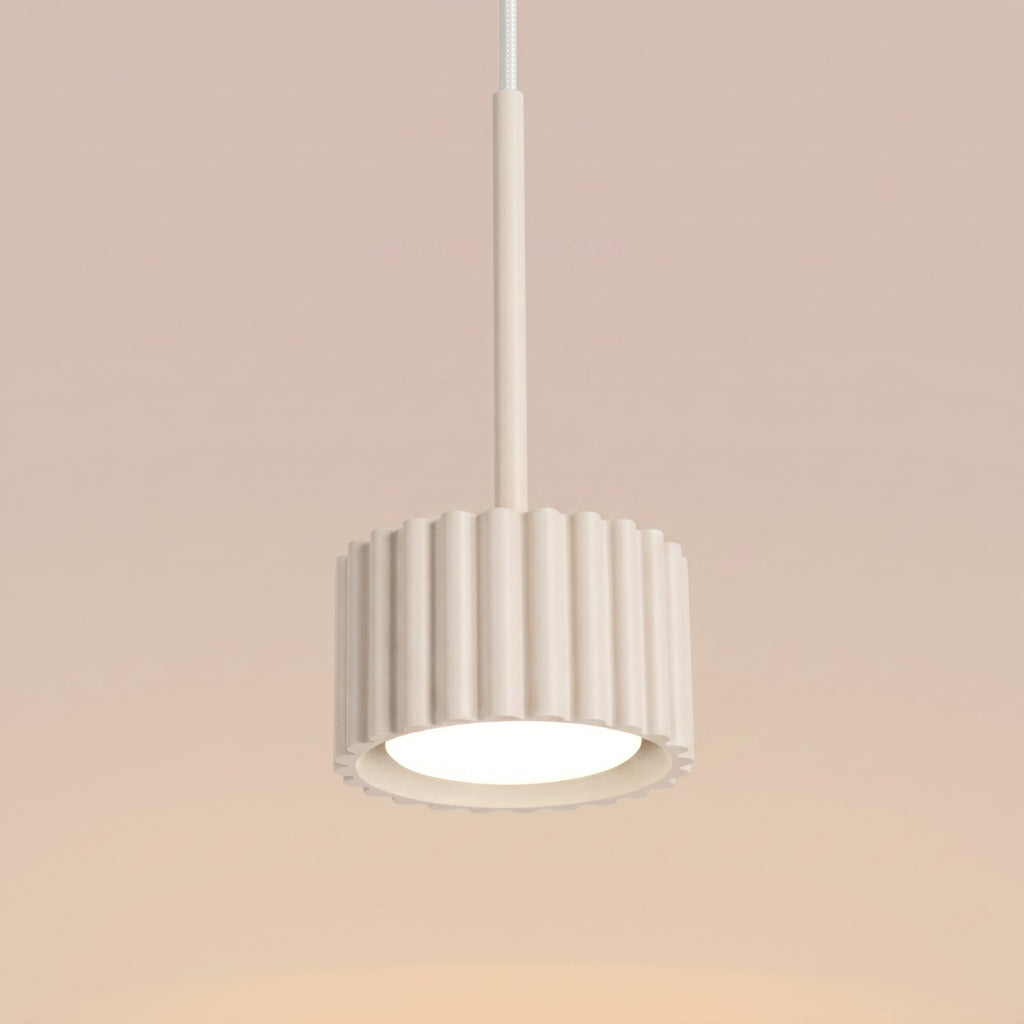 Suspension Aura 1 lumière aluminium beige GX53 détail des cannelures