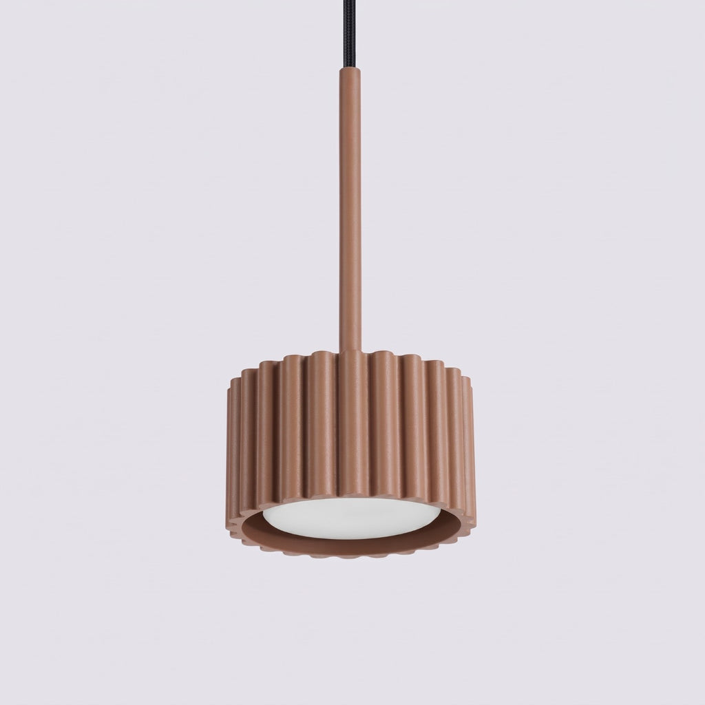 Suspension Aura 1 lumière aluminium mocca GX53 en situation