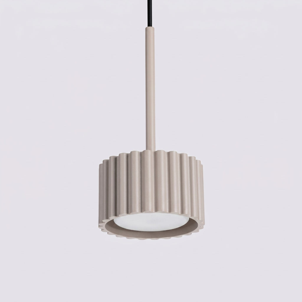 Suspension Aura 1 lumière aluminium taupe GX53 en situation