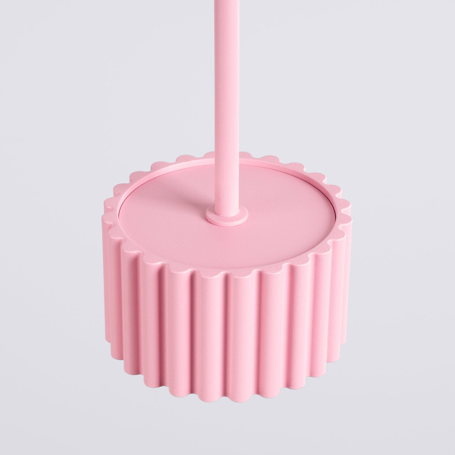 Suspension Aura 1 lumière aluminium rose GX53 vue rapprochée
