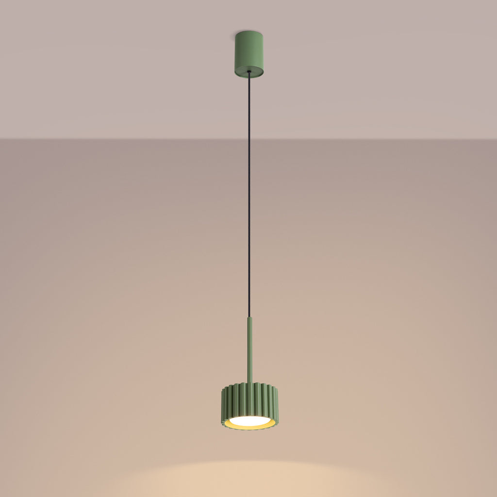 Suspension Aura 1 lumière aluminium vert sauge GX53 vue de trois quarts