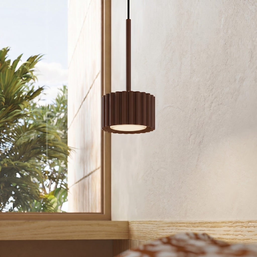 Suspension Aura 1 lumière aluminium brun GX53 vue de trois quarts
