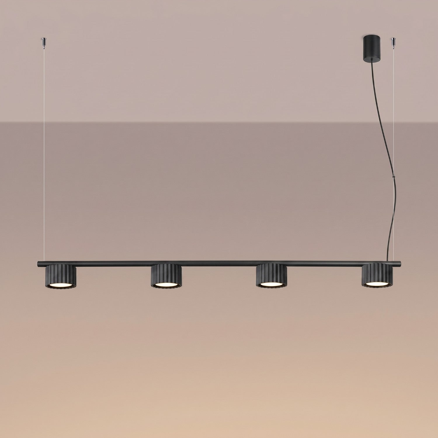 Lustre Aura rampe 4 tambours aluminium noir GX53 vue de trois quarts