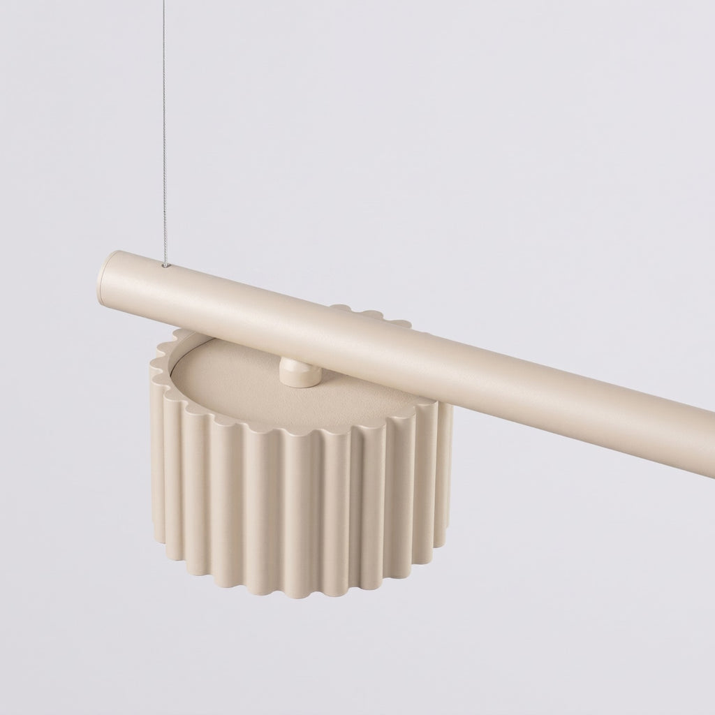 Lustre Aura rampe 4 tambours aluminium beige GX53 vue rapprochée