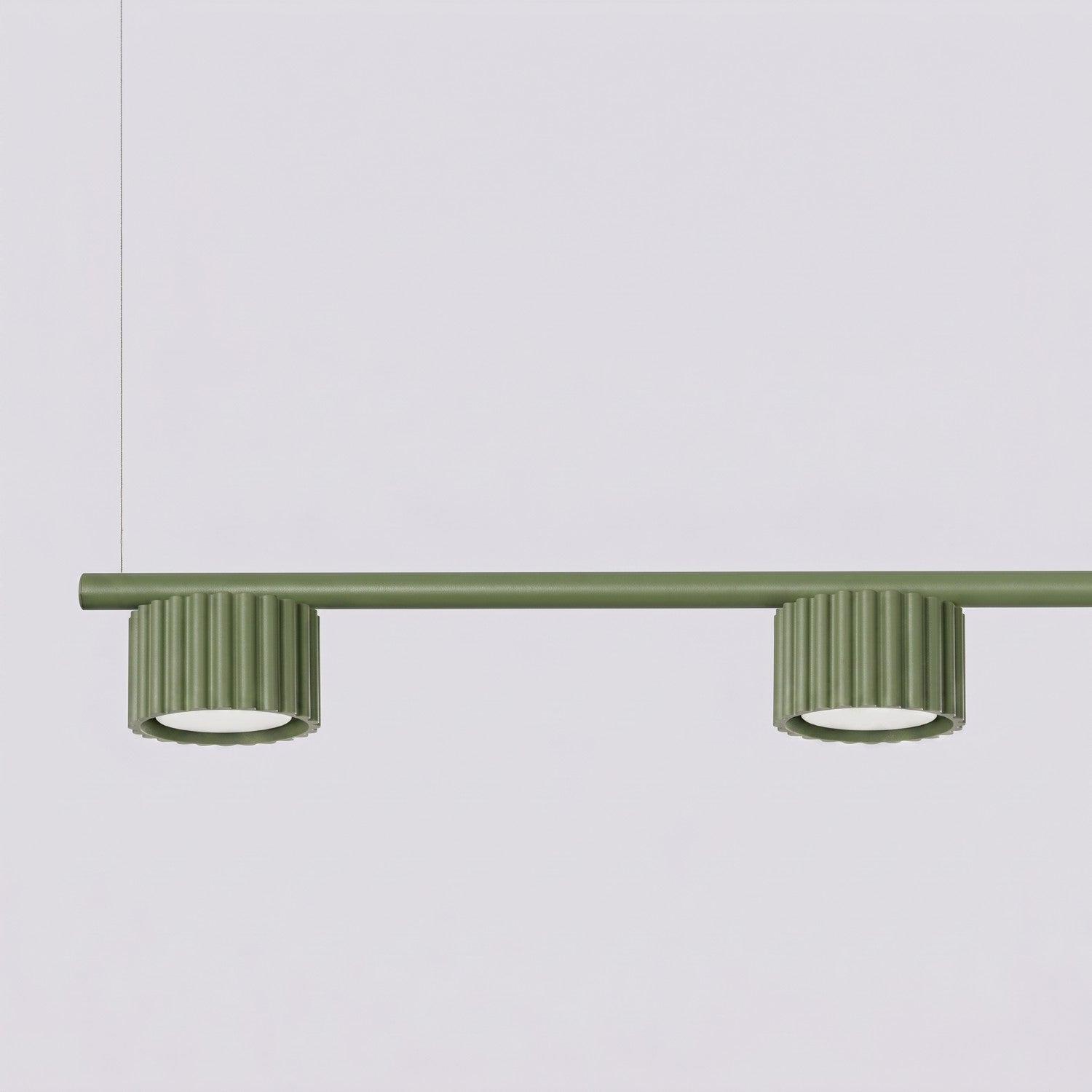 Lustre Aura rampe 4 tambours aluminium vert olive GX53 en situation