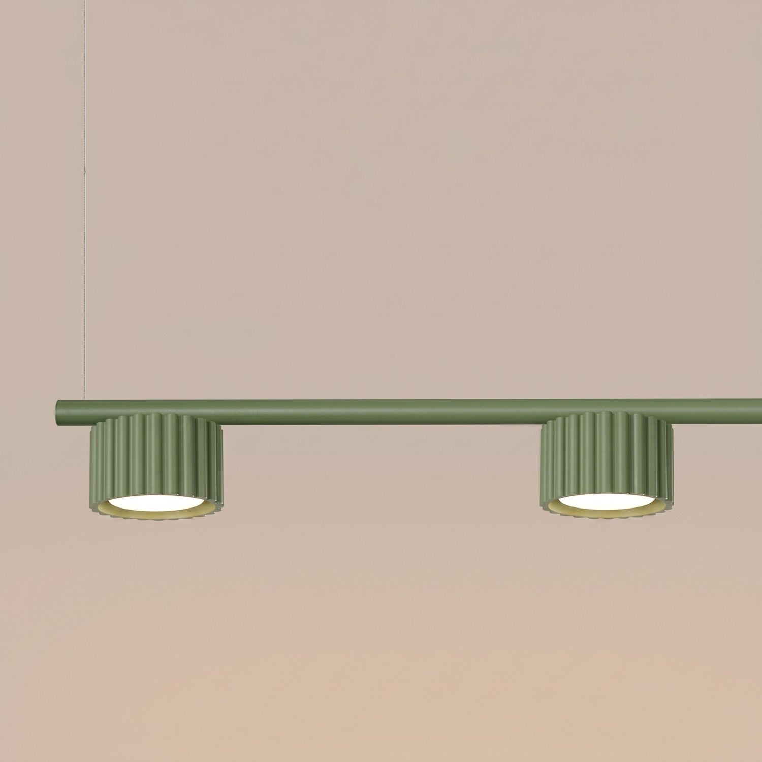 Lustre Aura rampe 4 tambours aluminium vert olive GX53 détail des cannelures
