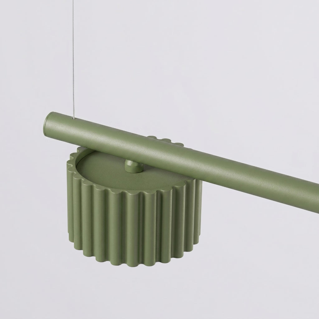 Lustre Aura rampe 4 tambours aluminium vert olive GX53 vue rapprochée