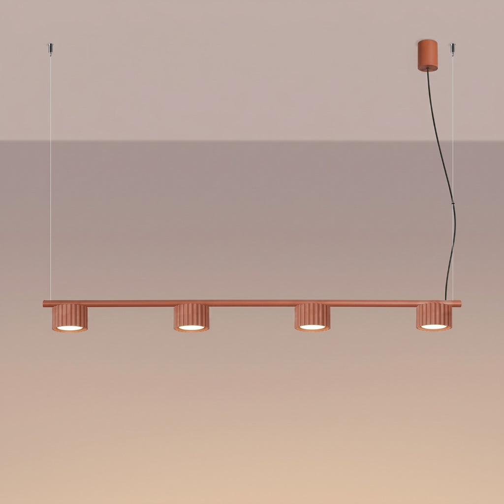 Lustre Aura rampe 4 tambours aluminium rouge ocre GX53 vue de trois quarts