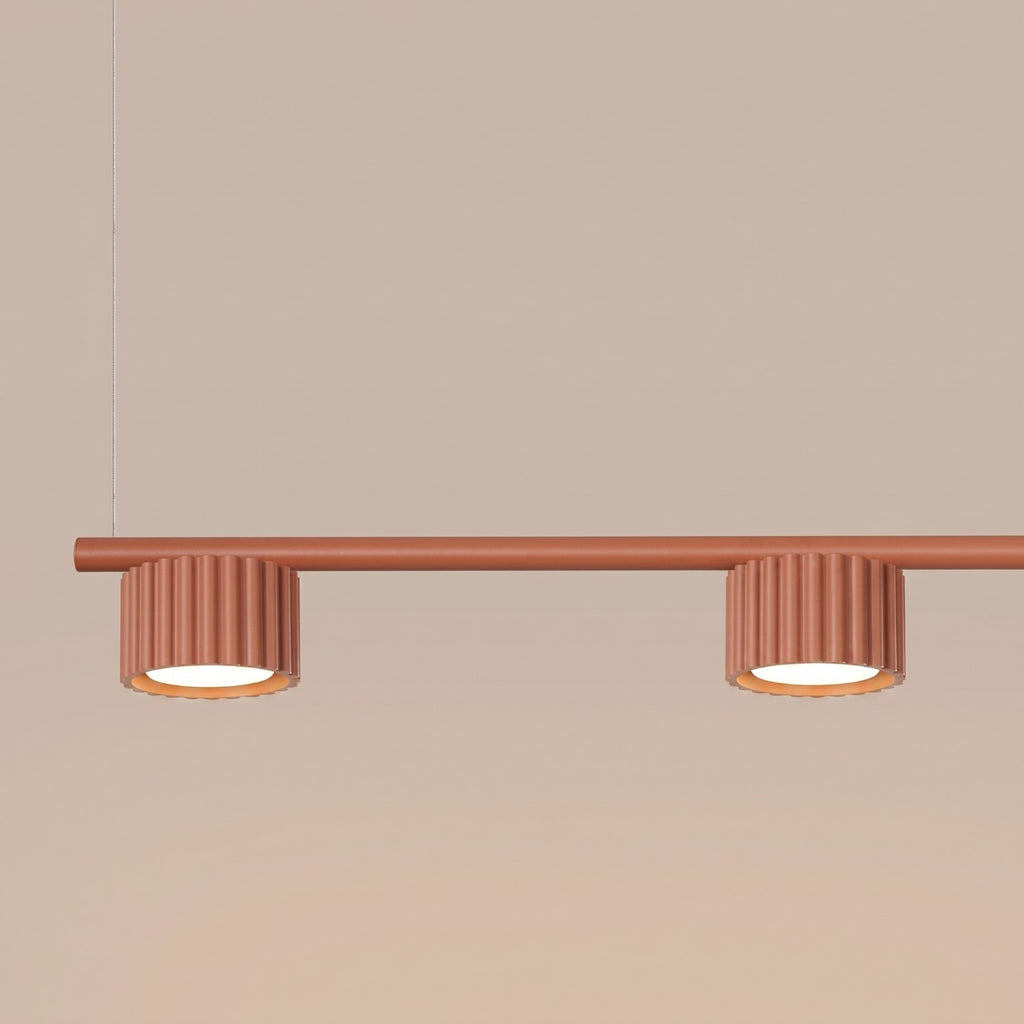 Lustre Aura rampe 4 tambours aluminium rouge ocre GX53 détail des cannelures
