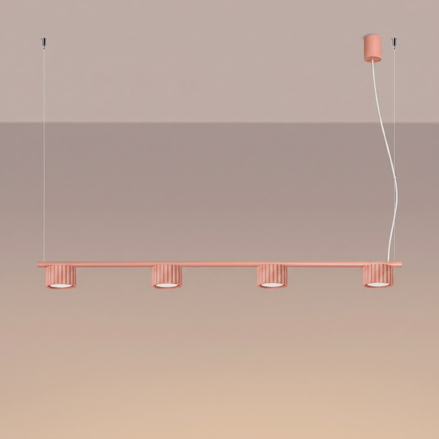 Lustre Aura rampe 4 tambours aluminium pêche GX53 vue de trois quarts