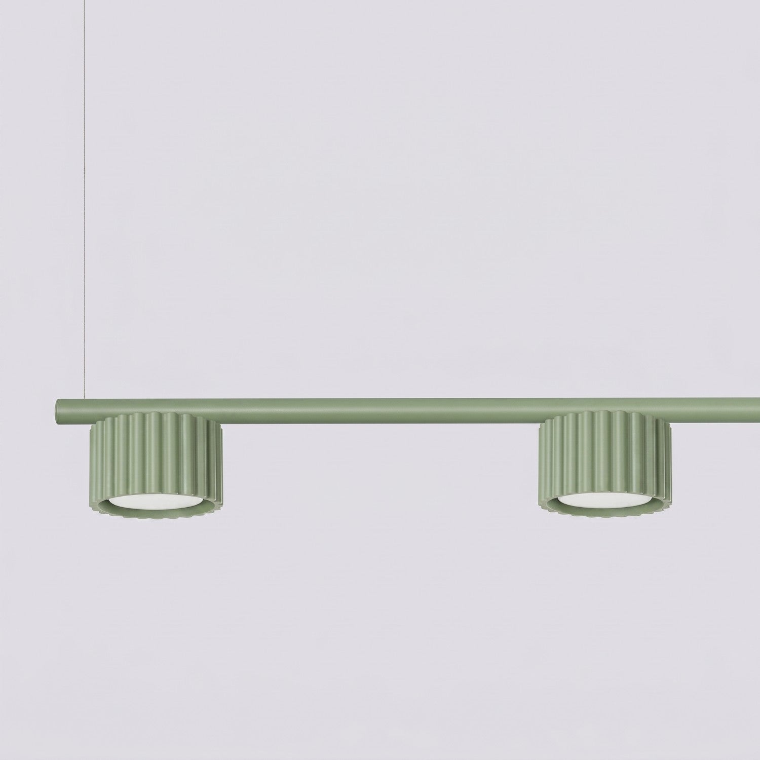Lustre Aura rampe 4 tambours aluminium vert sauge GX53 en situation
