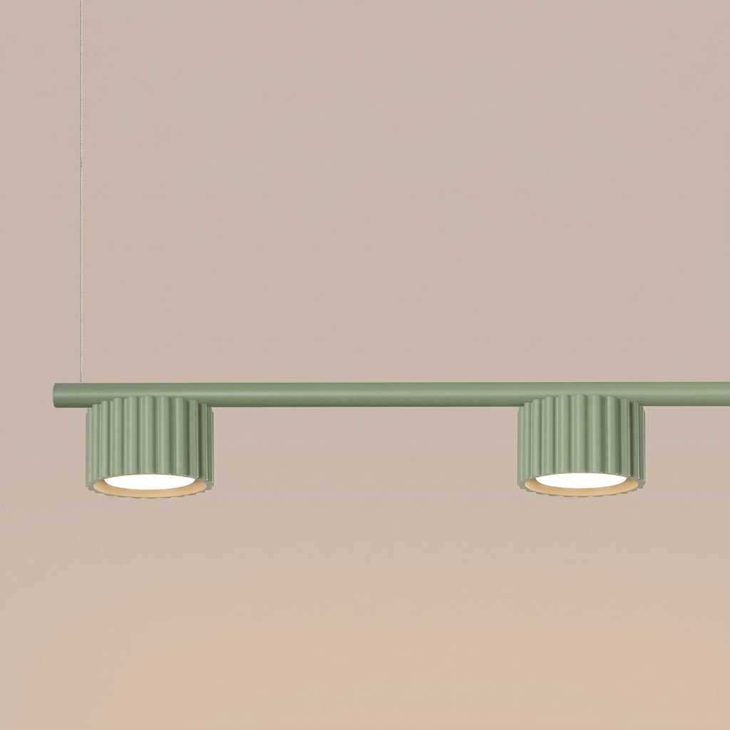 Lustre Aura rampe 4 tambours aluminium vert sauge GX53 détail des cannelures