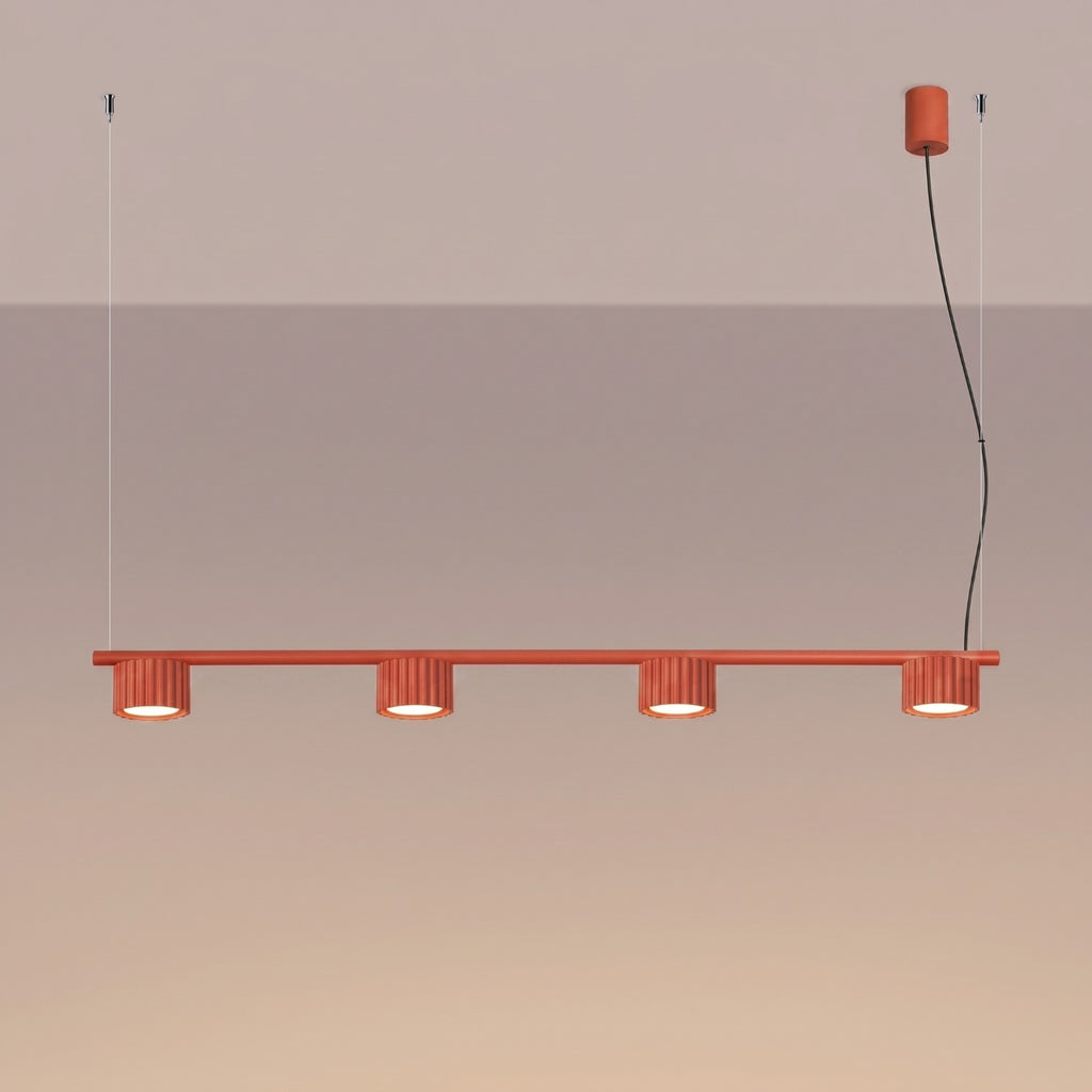 Lustre Aura rampe 4 tambours aluminium rouge GX53 vue de trois quarts