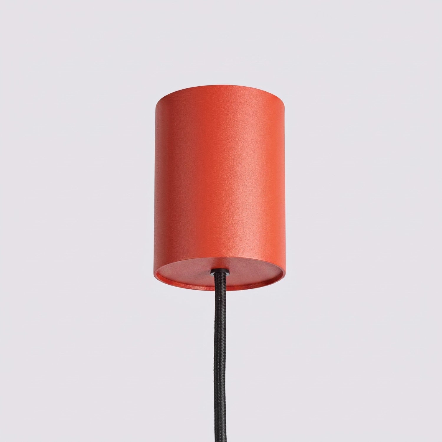 Lustre Aura rampe 4 tambours aluminium rouge GX53 détail