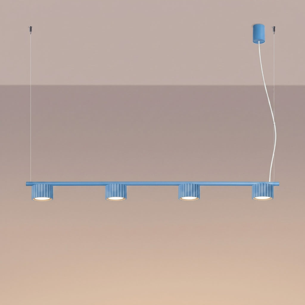 Lustre Aura rampe 4 tambours aluminium bleu clair GX53 vue de trois quarts