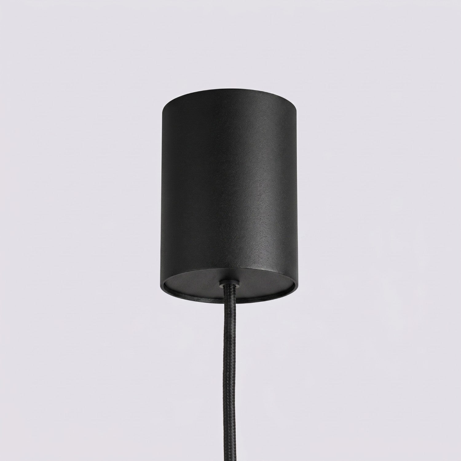 Lustre Karbon rampe 4 spots aluminium noir GU10 en situation