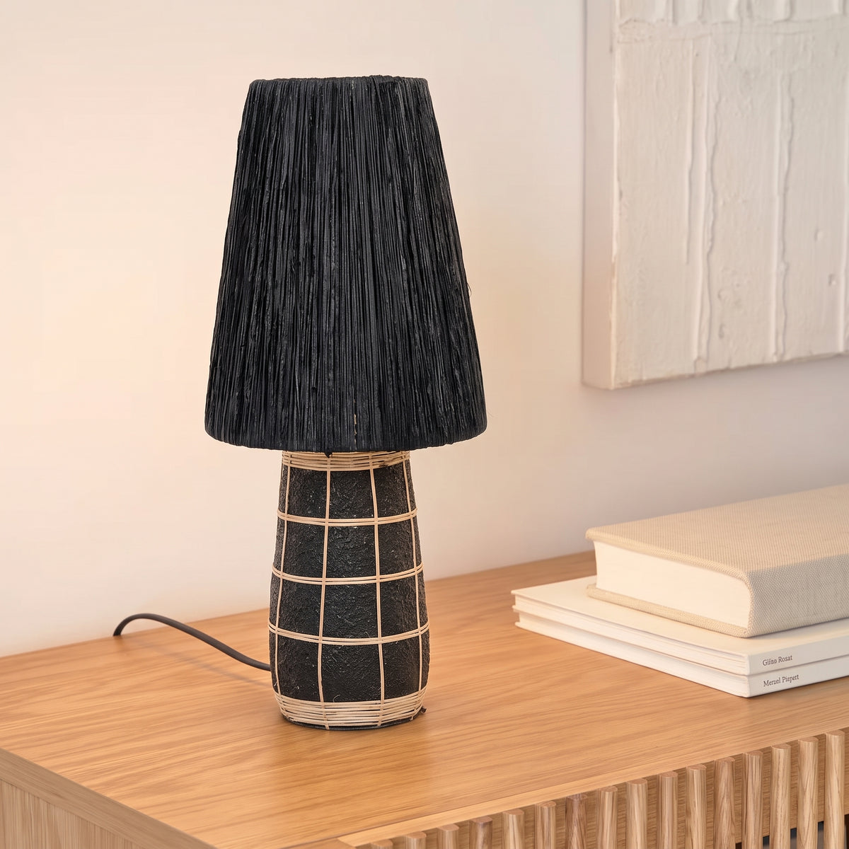 Lampa stołowa Naxos z czarnej terakoty i trawy 56 cm E27