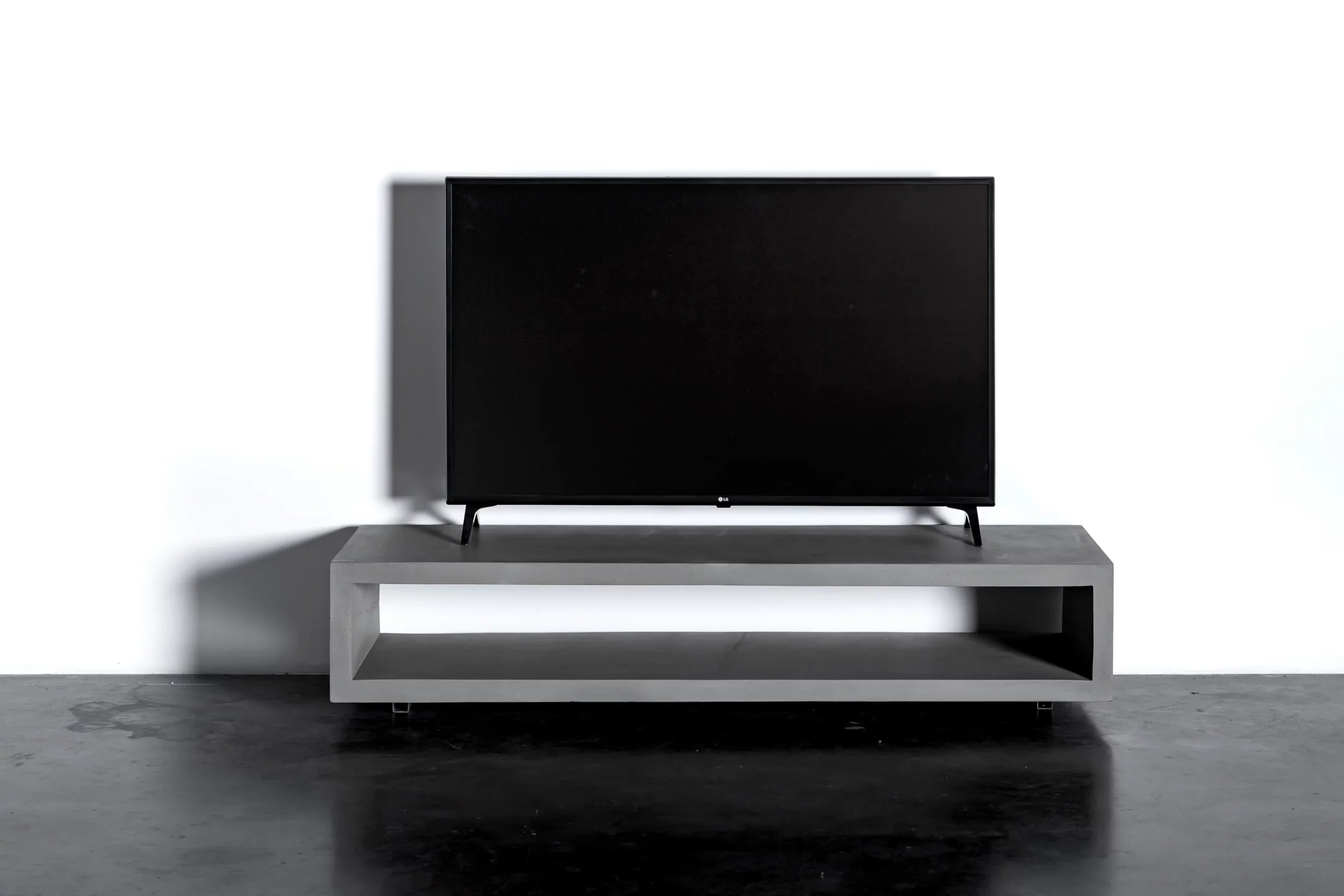 Meuble TV en béton Monobloc gris naturel en situation 5