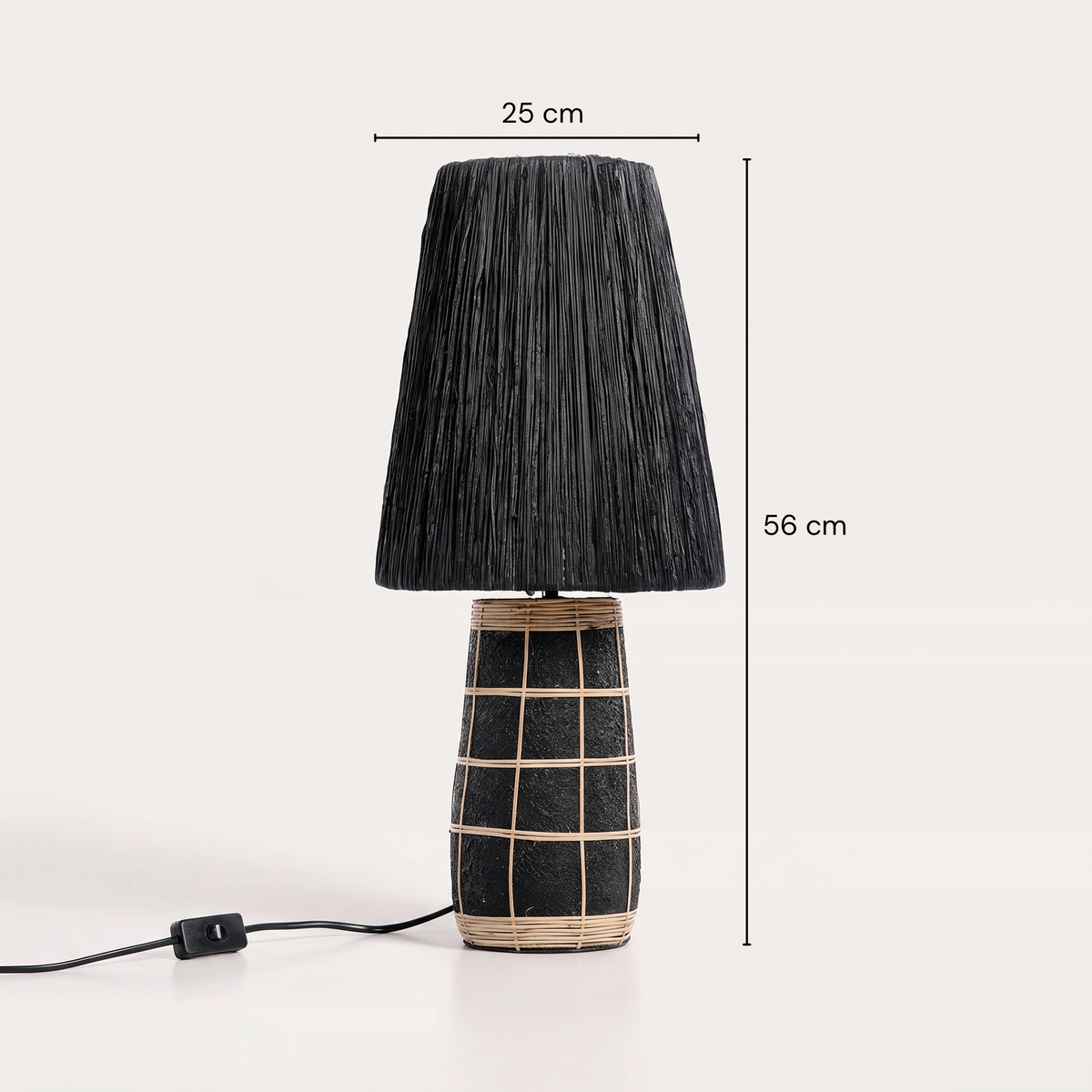 Lampa stołowa Naxos z czarnej terakoty i trawy 56 cm E27