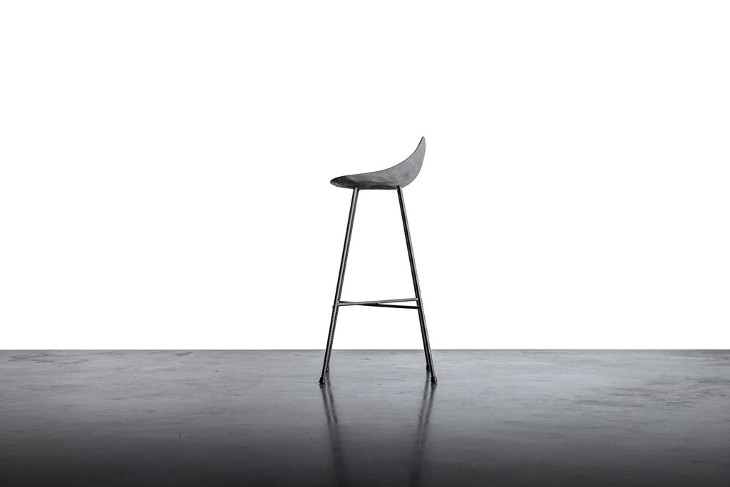Tabouret de bar en béton Hauteville 77 cm en situation 7