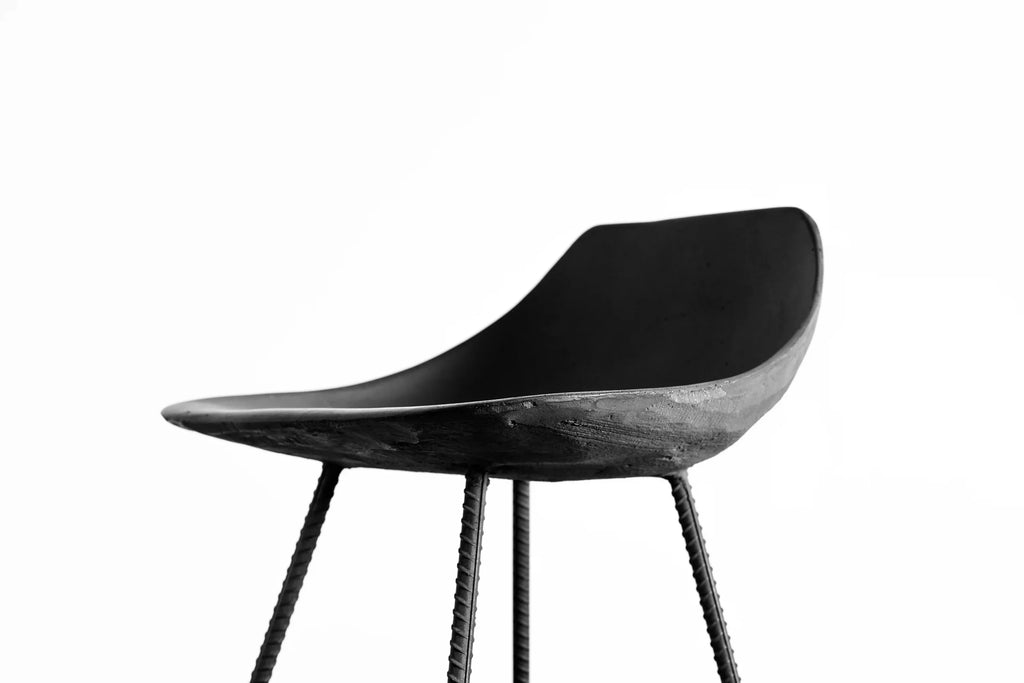 Tabouret de bar en béton Hauteville 77 cm en situation 4