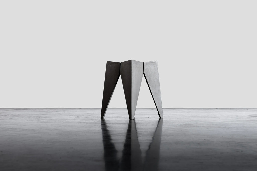 Tabouret en béton Bridge gris naturel en situation 3