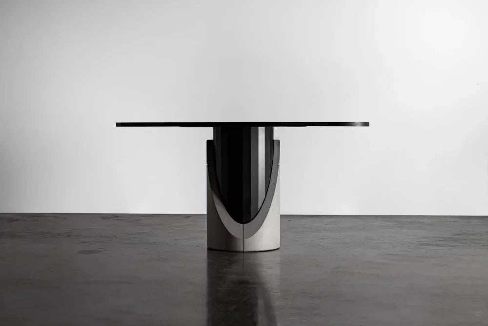 Table à manger en béton Sharp carrée en situation 2