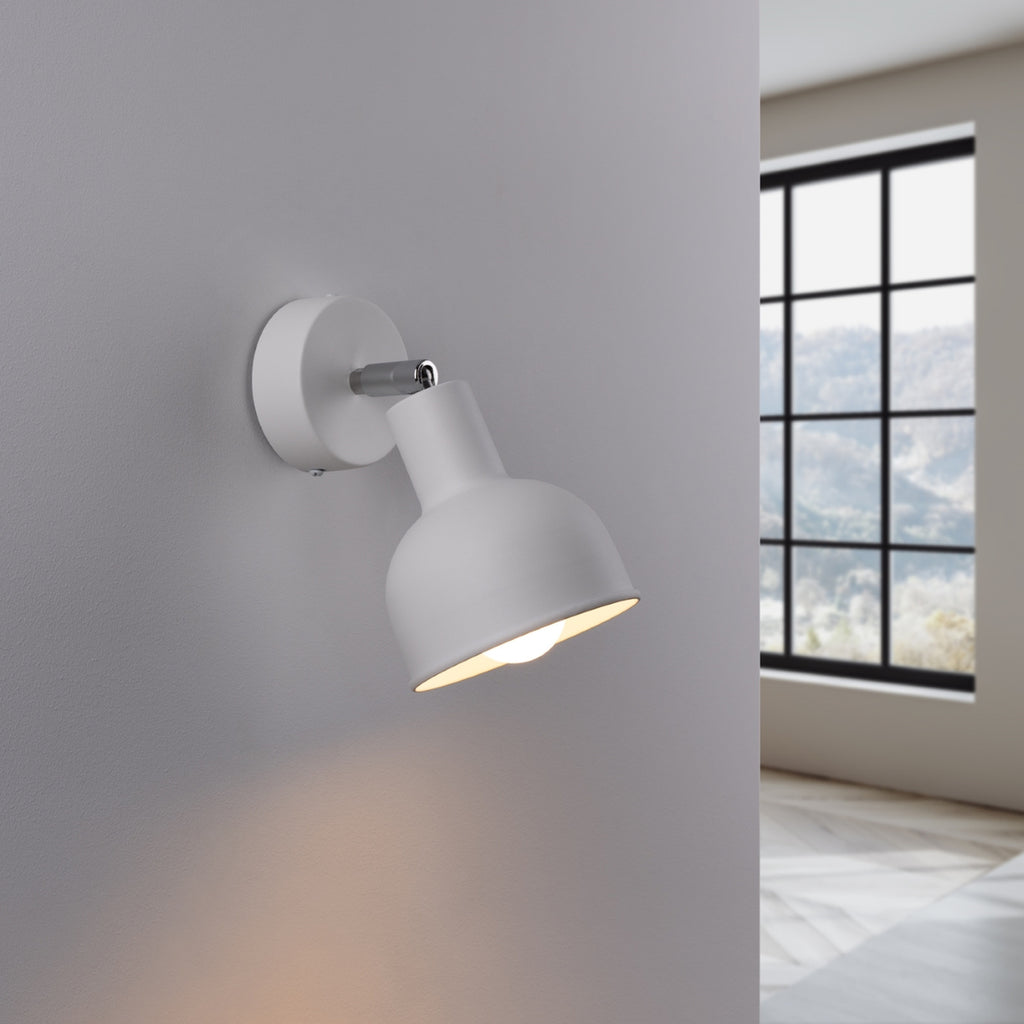 Applique Elba métal blanc E27 allumée, ampoule E27 apparente