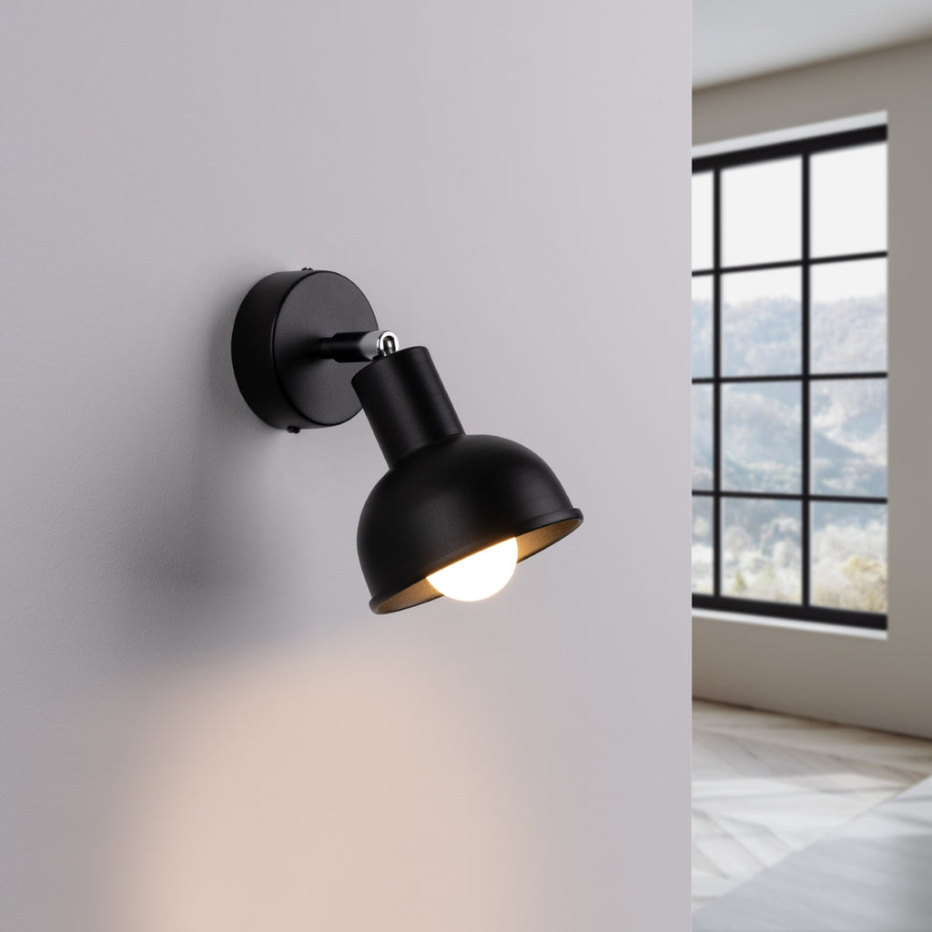 Applique Elba métal noir E27 allumée, ampoule E27 apparente
