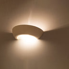 Applique Oskar allumée, lumière vers le haut et vers le bas