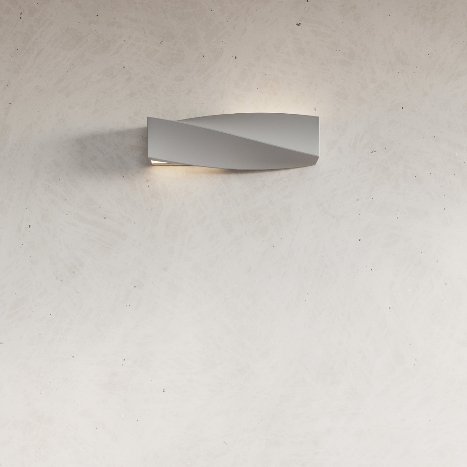 Applique Sigma en céramique grise en situation dans une décoration soignée