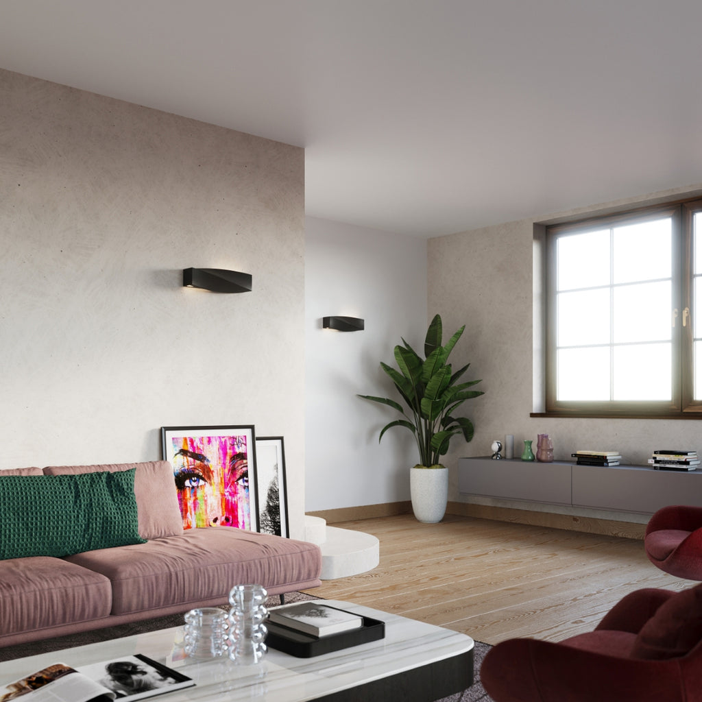 Applique Sigma en céramique noire dans un intérieur contemporain