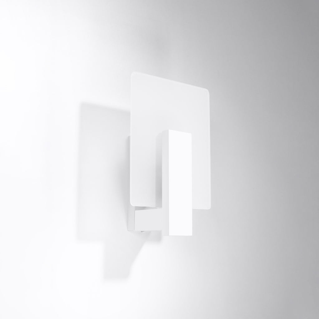 Applique Lappo bois blanc de trois quarts, bois et verre