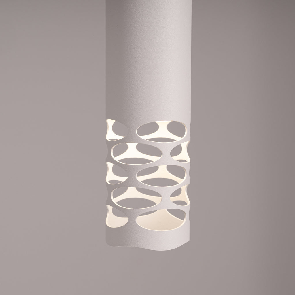 Applique Liro tube ajouré acier blanc GU10, détail de la bande ajourée