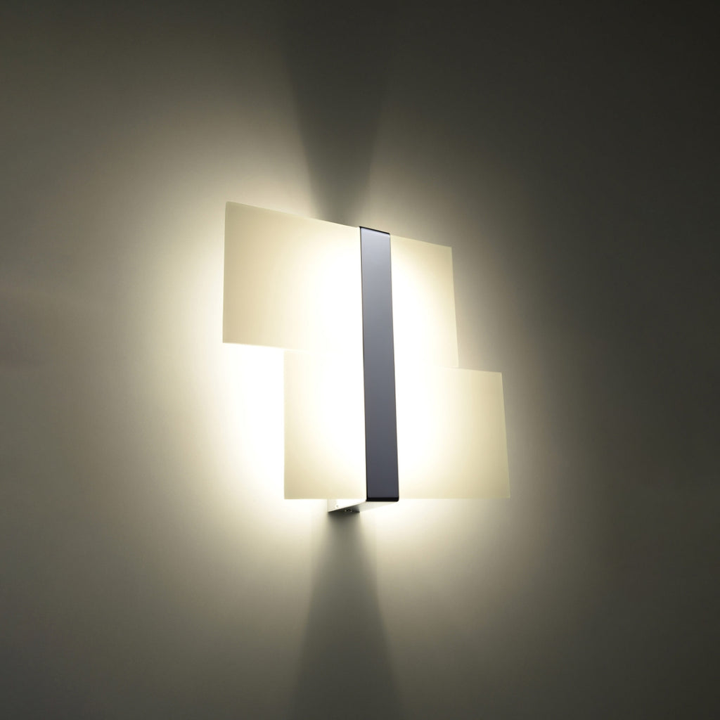 Applique Massimo, détail du verre et du chrome