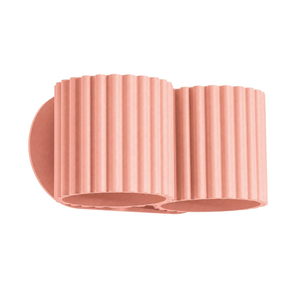Applique murale Aura 2 en laque rose pêche vue de trois quarts sur fond uni