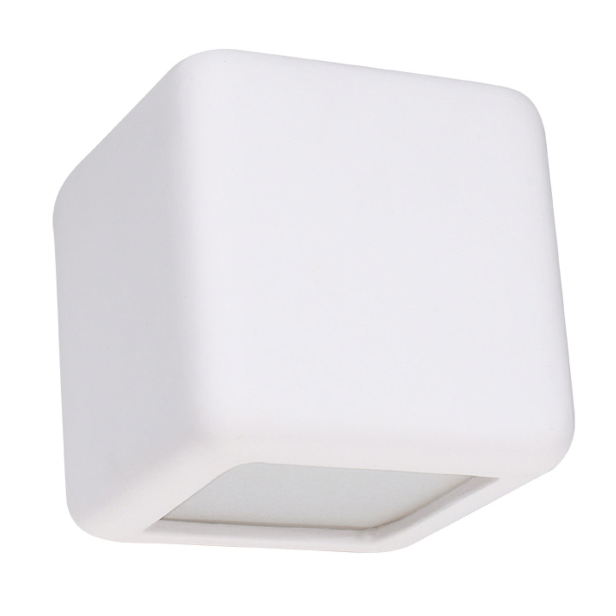Applique murale Nesta en céramique blanche en forme de cube aux angles arrondis avec diffuseur en verre dépoli sur fond blanc