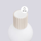 Applique murale Halo boule opale beige en situation