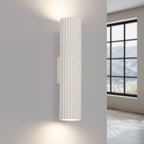 Applique murale Karbon 30 tube beige allumée, double faisceau vers le haut et vers le bas