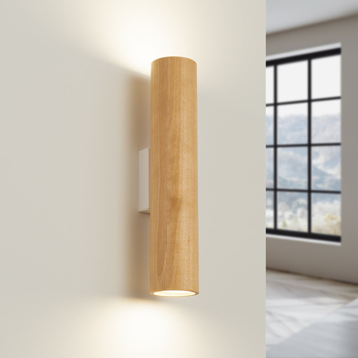 Applique Lino allumée avec un faisceau vers le haut et un vers le bas sur le mur