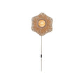 Applique murale Madura 44 cm en bambou tressé naturel et brun allumée sur fond blanc avec son câble textile et son interrupteur