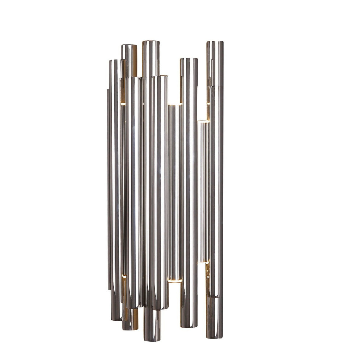 Applique murale Organic Chromé sur fond blanc faisceau de tubes polis à hauteurs décalées