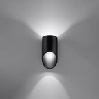 Détail de la découpe biseautée de l'applique Penne 20 aluminium noir