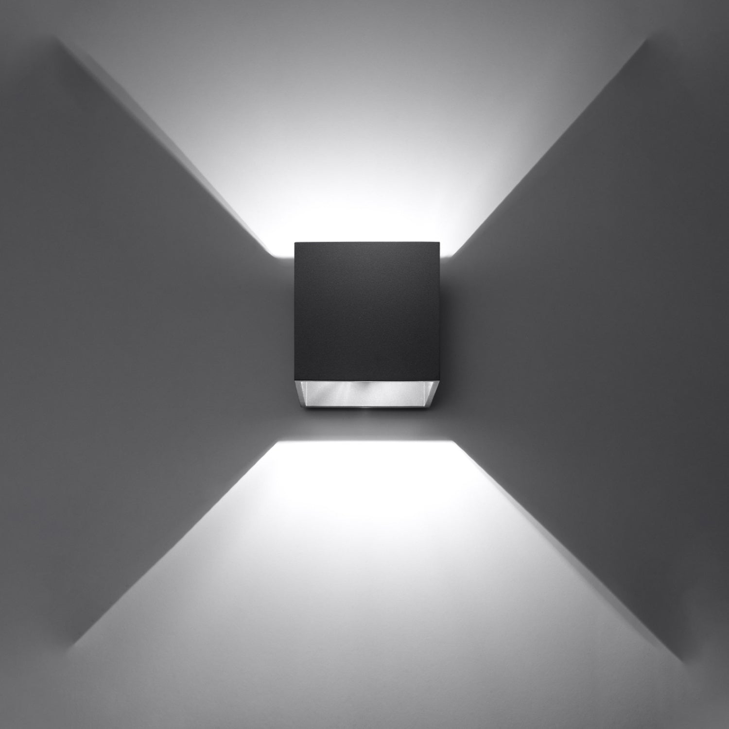 Applique murale Quad 1 aluminium noir vue de profil