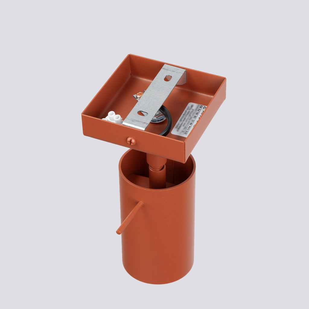 Applique murale Ring acier rouge ocre GU10 dans un intérieur