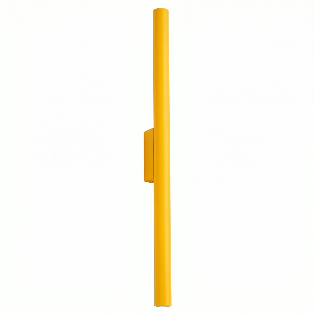 Applique murale tube Pastelo en laque jaune avec sa platine à mi-hauteur sur fond blanc