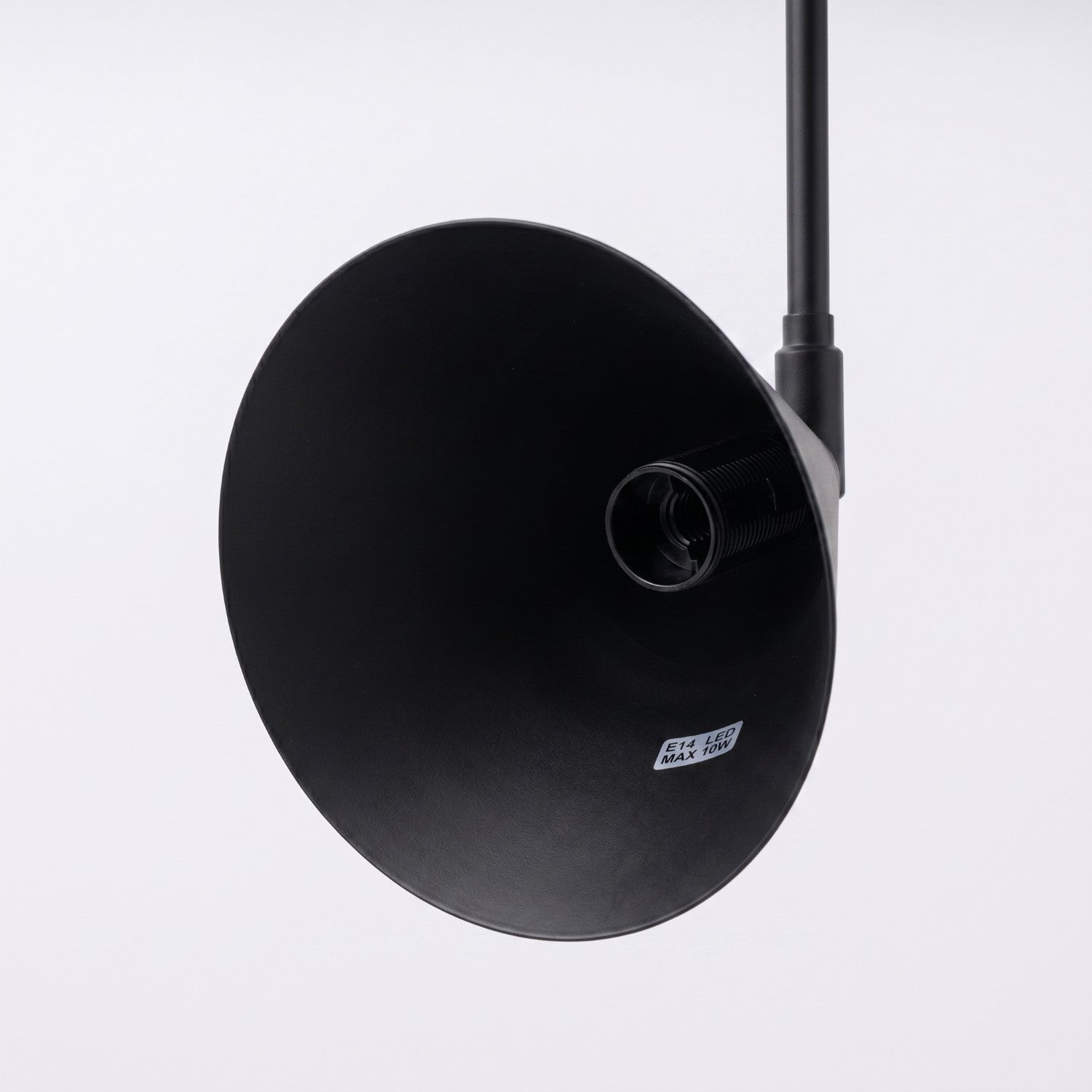 Applique Nox bras déporté acier noir E14 avec interrupteur, interrupteur sur la platine